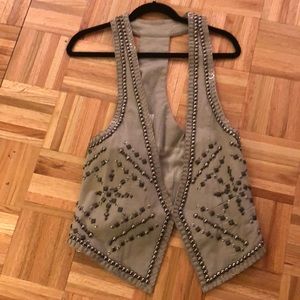 Madison Marchs grommets vest